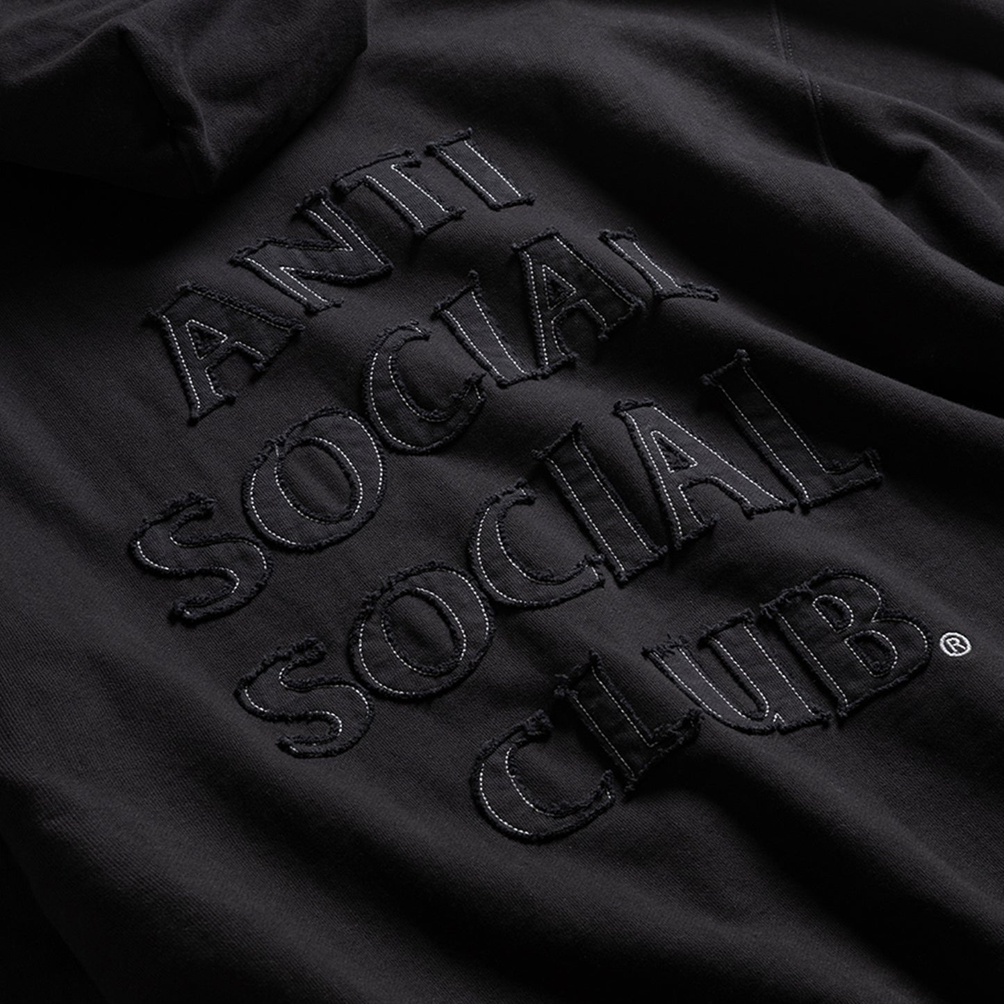 APPLIQUE MIND GAMES HOODIE - BLACK